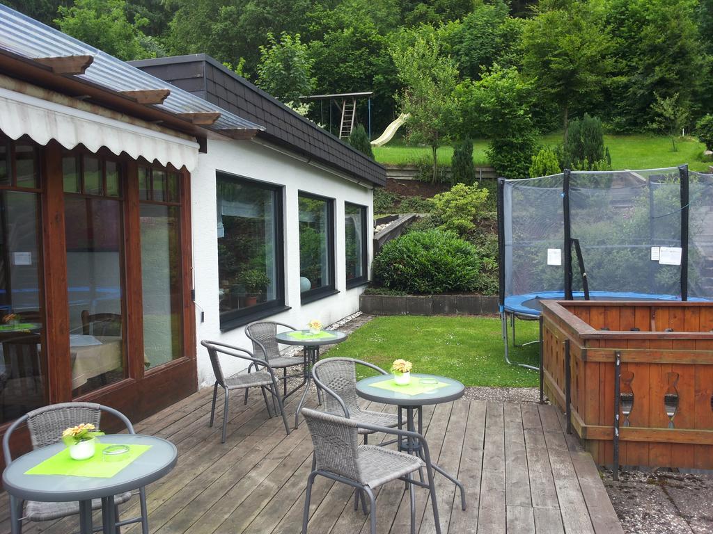Pension "Dorfkrug" Winterberg Zewnętrze zdjęcie